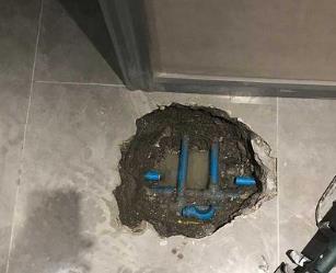 依安阳台漏水维修公司分享下暖气管道漏水的原因有哪些
